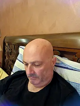 Snapshot of Alexis_Bull chatting on July 12, 7:16 pm Alexis Bull online show from July 12, 7:16 pm