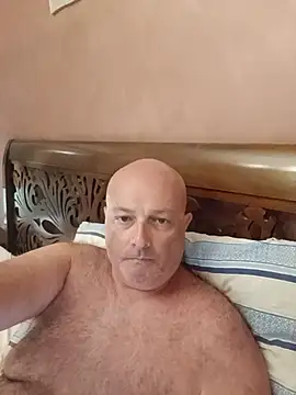 Snapshot of Alexis_Bull chatting on July 19, 5:38 pm Alexis Bull online show from July 19, 5:38 pm