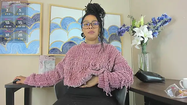 andrea xoe  online show from November 11, 11:10 am