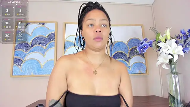 andrea xoe  online show from November 19, 1:11 pm