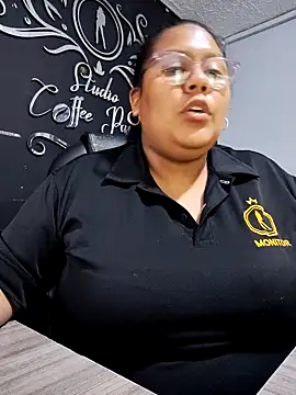 Snapshot of sheila_ro chatting on February 12, 11:44 pm sheila ro online show from February 12, 11:44 pm