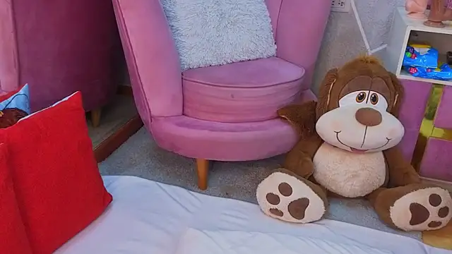 MilleyJones online show from December 2, 7:53 pm