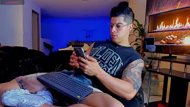 Lukas Green online show from April 24, 10:45 pm