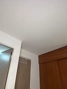 ArianaReynoldss online show from March 10, 10:09 am