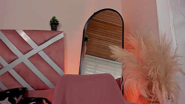 viol collins   online show from December 20, 7:10 pm