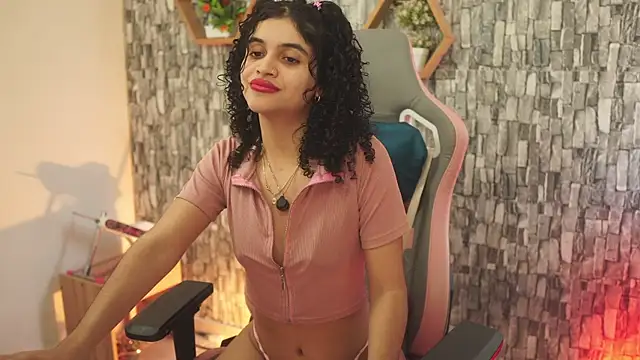 Snapshot of bonniie_98_ chatting on July 6, 8:11 pm bonniie 98 online show from July 6, 8:11 pm