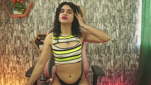 Snapshot of bonniie_98_ chatting on July 29, 7:34 pm bonniie 98 online show from July 29, 7:34 pm