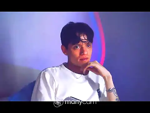 santihot089 online show from February 12, 4:40 am