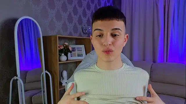 claus boy online show from March 20, 8:08 pm