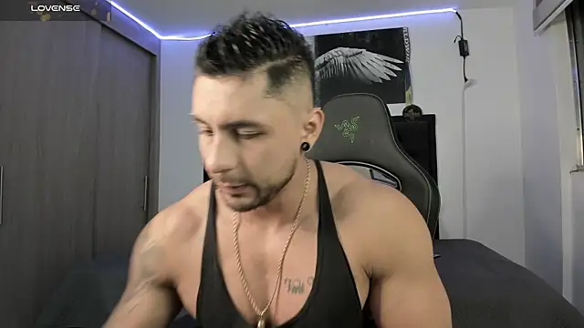 santi aesthetic online show from October 26, 3:12 am