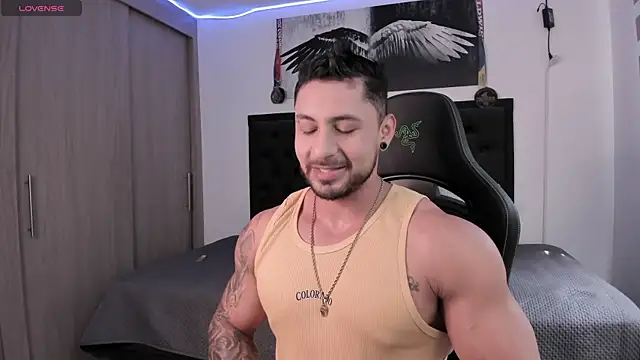 santi aesthetic online show from November 6, 5:03 pm