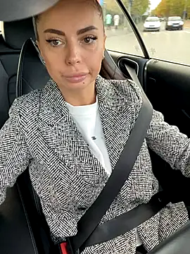 Snapshot of Anna_Nobel chatting on October 19, 5:30 am Anna Nobel online show from October 19, 5:30 am