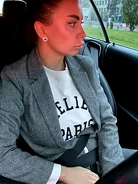 Snapshot of Anna_Nobel chatting on October 27, 5:00 am Anna Nobel online show from October 27, 5:00 am