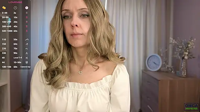 Snapshot of mis_seductive chatting on March 7, 11:18 am mis seductive online show from March 7, 11:18 am