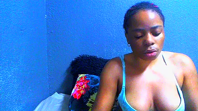 SMALLBOOBSXX online show from July 29, 5:38 am