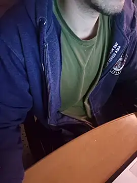 Snapshot of tipetto06 chatting on November 5, 8:03 am tipetto06 online show from November 5, 8:03 am