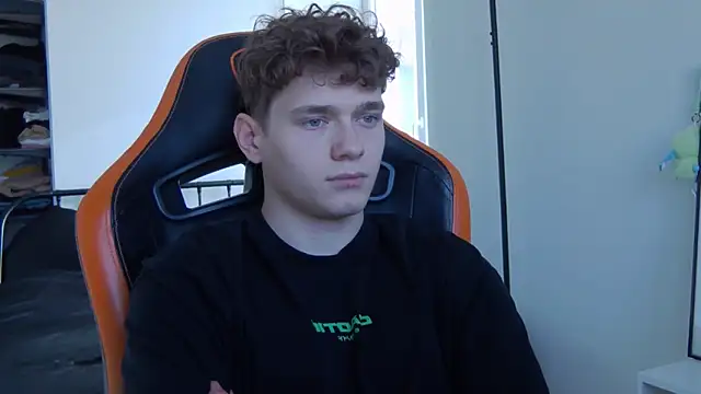 DanyDavis online show from October 9, 8:56 am