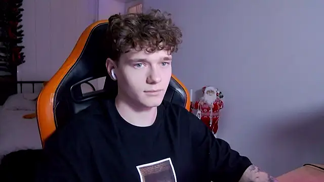 DanyDavis online show from December 5, 3:41 pm