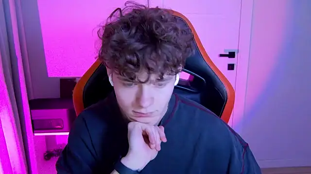 DanyDavis online show from January 15, 4:22 pm