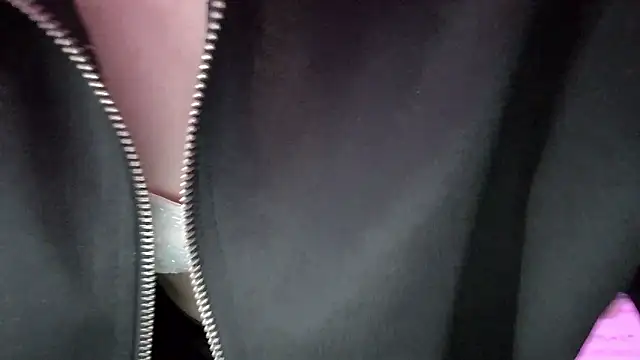 Snapshot of egsr_ chatting on September 13, 8:25 am egsr  online show from September 13, 8:25 am