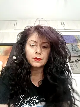 lunadicty online show from May 4, 11:12 pm