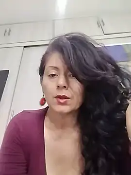 Snapshot of lunadicty chatting on May 24, 8:36 pm lunadicty online show from May 24, 8:36 pm