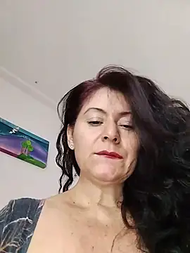 lunadicty online show from July 4, 5:41 pm