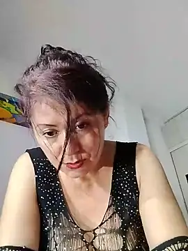 lunadicty online show from July 31, 12:32 am
