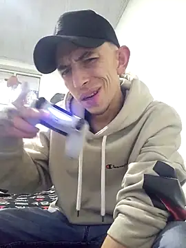 Snapshot of Chris__Jones chatting on March 20, 5:24 am Chris Jones online show from March 20, 5:24 am