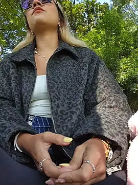 Pretty roxxyy online show from February 28, 12:50 pm