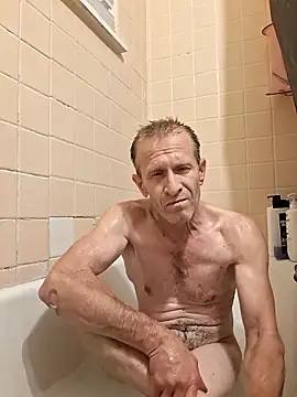 Snapshot of moasslicker chatting on October 4, 4:43 am moasslicker online show from October 4, 4:43 am