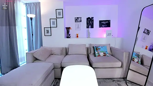 Snapshot of Ivy_rein chatting on December 3, 7:45 pm Ivy rein online show from December 3, 7:45 pm