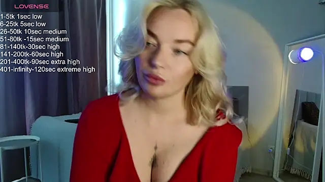 Snapshot of Eva___forever chatting on June 22, 5:48 am Eva forever online show from June 22, 5:48 am