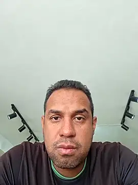 elnegro707070 online show from March 11, 4:24 pm