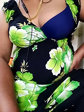 Snapshot of tamiltady chatting on September 21, 9:33 am tamiltady online show from September 21, 9:33 am