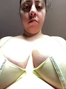 w3tkittty online show from June 26, 10:14 pm