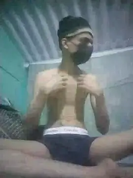 HannanKhan25 online show from January 18, 7:50 pm