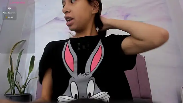 Dulce Quintana online show from November 12, 12:05 pm