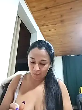 Snapshot of MELODY__06 chatting on May 16, 2:52 am MELODY 06 online show from May 16, 2:52 am