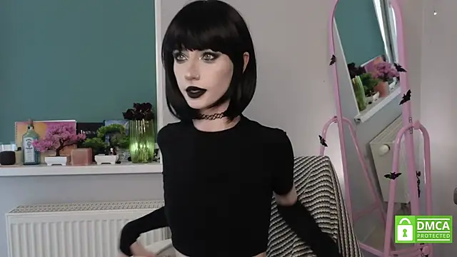 sweetuniporn online show from May 17, 8:23 am