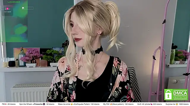 sweetuniporn online show from May 23, 8:51 am
