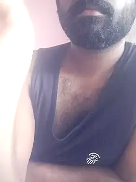 Snapshot of UrbanUtopia chatting on October 25, 6:10 am UrbanUtopia online show from October 25, 6:10 am