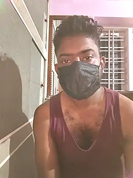 Snapshot of UrbanUtopia chatting on November 11, 4:51 pm UrbanUtopia online show from November 11, 4:51 pm