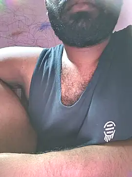 Snapshot of UrbanUtopia chatting on November 18, 4:44 pm UrbanUtopia online show from November 18, 4:44 pm