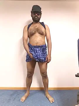 Snapshot of UrbanUtopia chatting on February 24, 10:52 pm UrbanUtopia online show from February 24, 10:52 pm