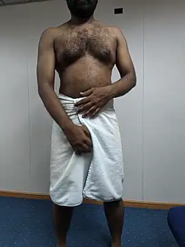 Snapshot of UrbanUtopia chatting on March 2, 3:09 am UrbanUtopia online show from March 2, 3:09 am