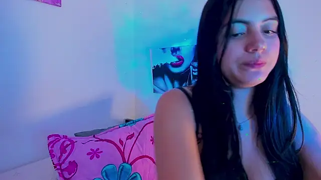 mialeia01 online show from September 11, 4:01 am