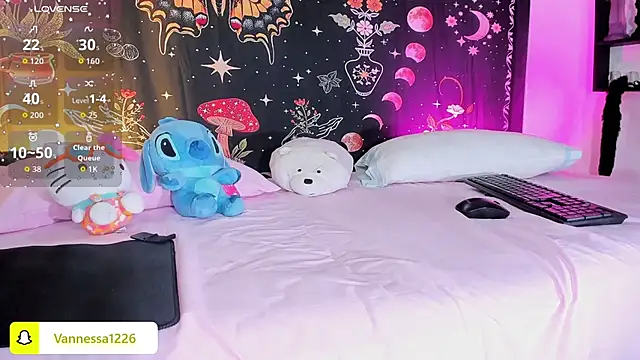 Maddy rosse12 online show from December 3, 10:30 pm