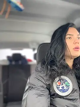 Snapshot of MeekyRich chatting on November 23, 4:45 am MeekyRich online show from November 23, 4:45 am