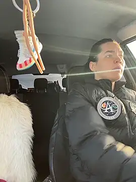 Snapshot of MeekyRich chatting on November 28, 4:04 am MeekyRich online show from November 28, 4:04 am